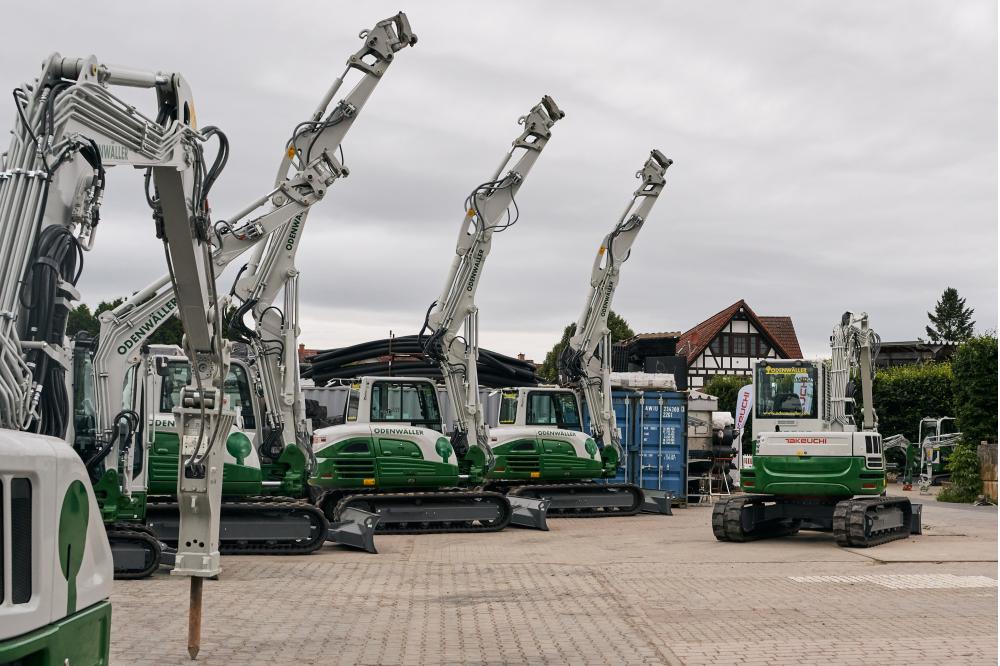 17 neue Takeuchi